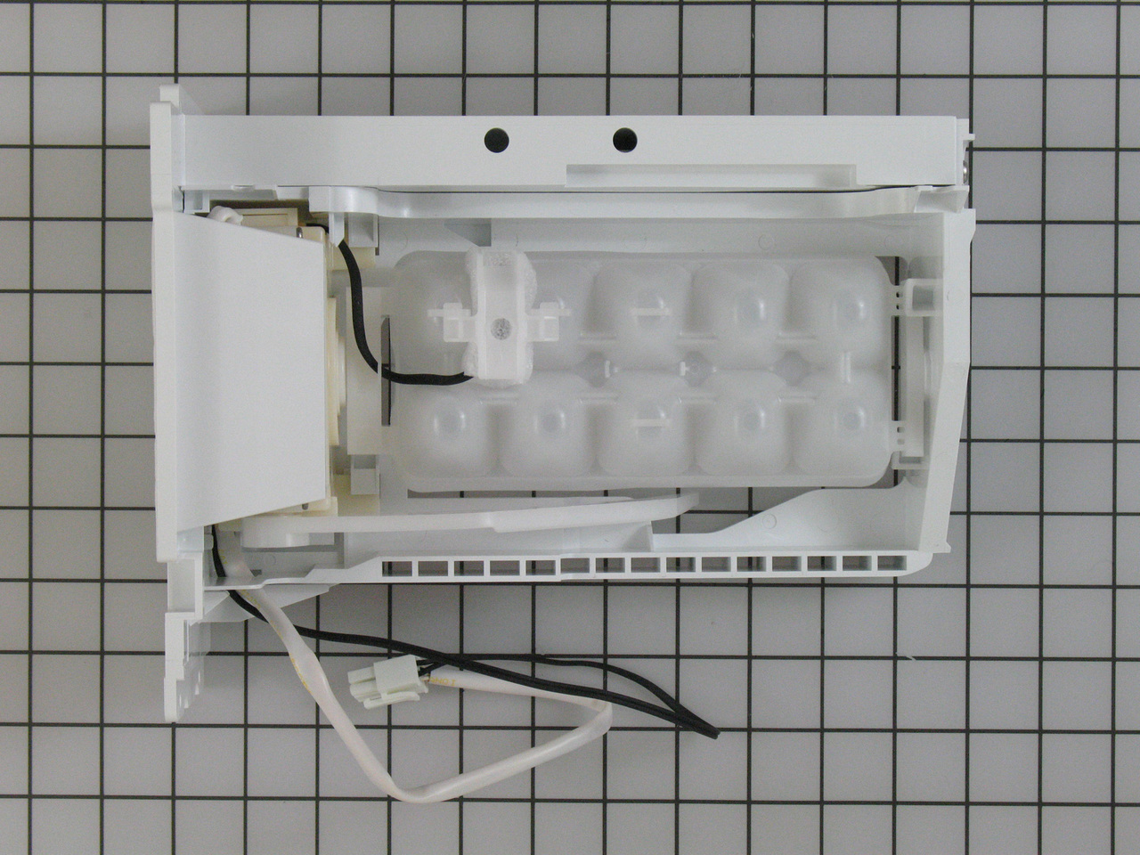 Bosch Refrigerator Ice Maker Assembly Kit. Part #00744441