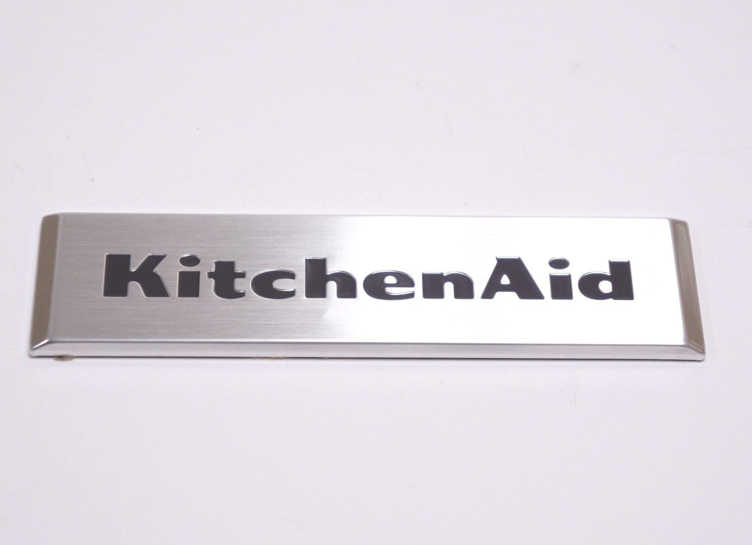 https://majorapplianceparts.ca/wp-content/uploads/2022/12/Whirlpool-Kitchenaid-Appliance-Nameplate.-Part-W10909682.jpg