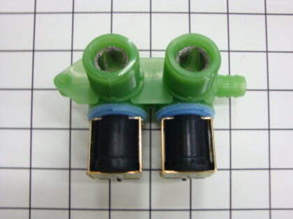 Whirlpool Washer/Dryer Water Inlet Diverter. Part #WP3952162