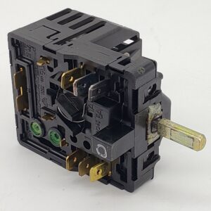Whirlpool Range Oven Dual Surface Element Switch. Part #7403P384-60-USED