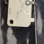GE Range Oven Door Latch Microswitch. Part #WB24M175