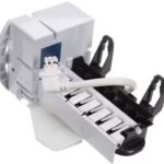 GE Refrigerator Ice Maker Assembly. Part #WR01F04812